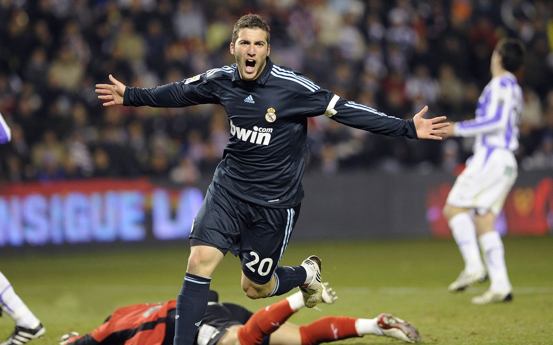 中国登山队勇闯喜马拉雅锋线,夺得冠军,中国喜马拉雅山登山第一人