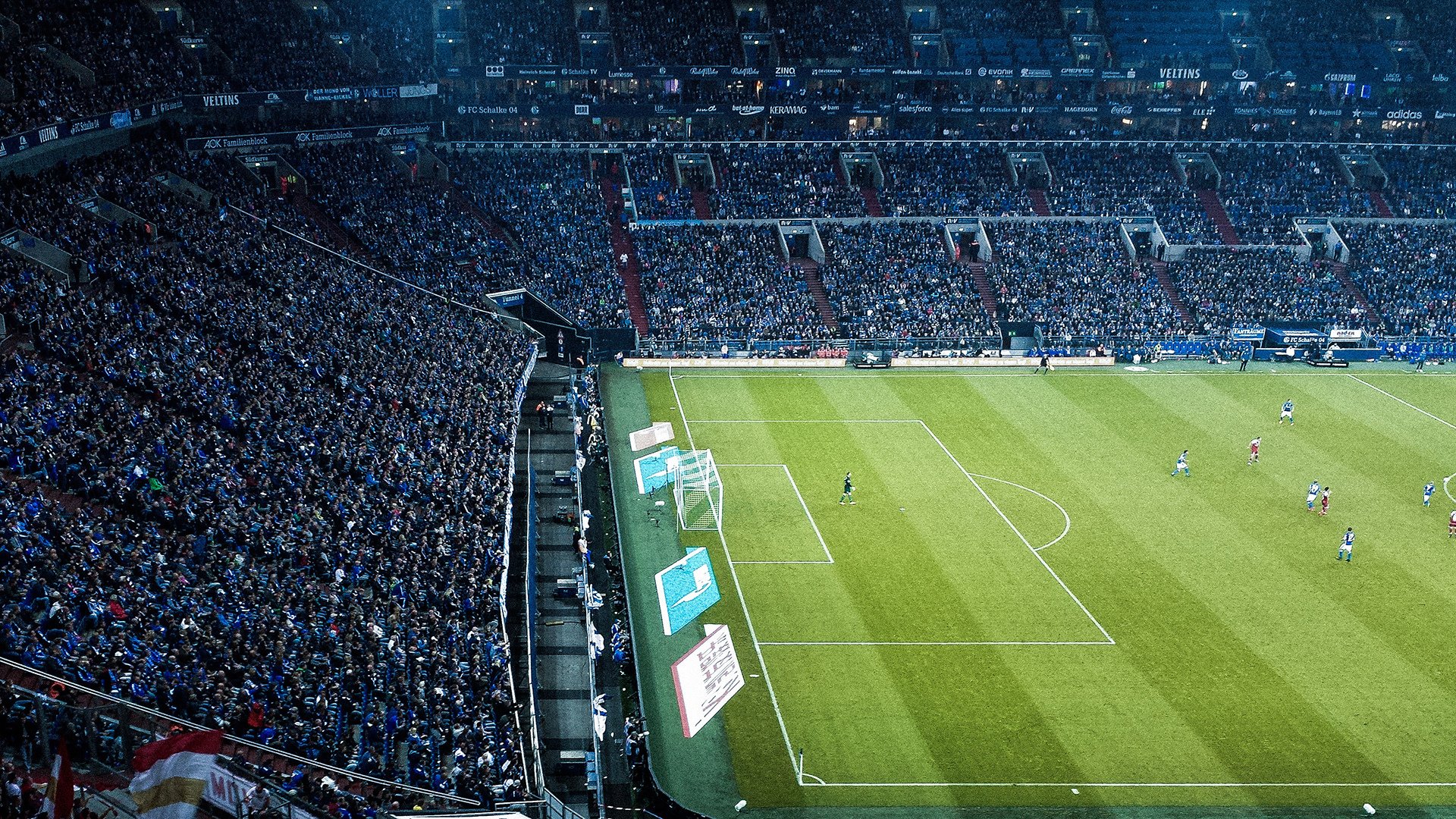 7成进球靠一人?曼城3-1逆转黑马,哈兰德梅开二度10轮轰13球,曼城引援哈兰德